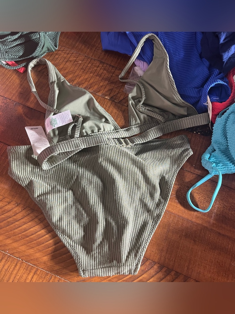 NWT Aerie FULL SET Shine Rib Plunge Bikini Top + Full Coverage Bottom Olive 🫒 - Picture 3 of 4